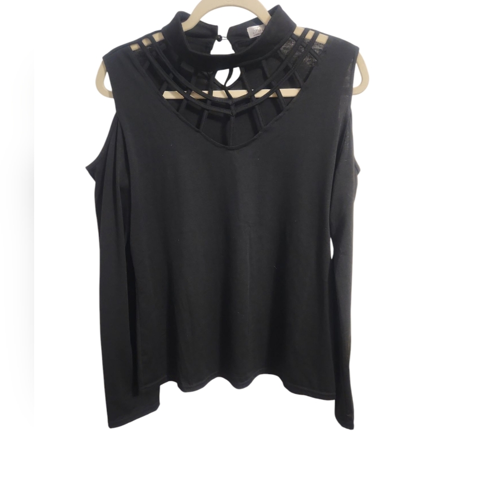 Fashion Classic Fashion Collection XXL Elegant Black Women's Cold Shoulder Top